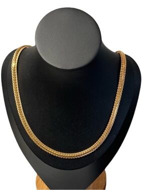 New FIFTH AVENUE Elegant Gold Chain Necklace. LEAD & nickel free